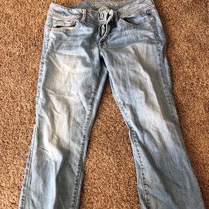 American Eagle Light wash kick boot jeans sz 14